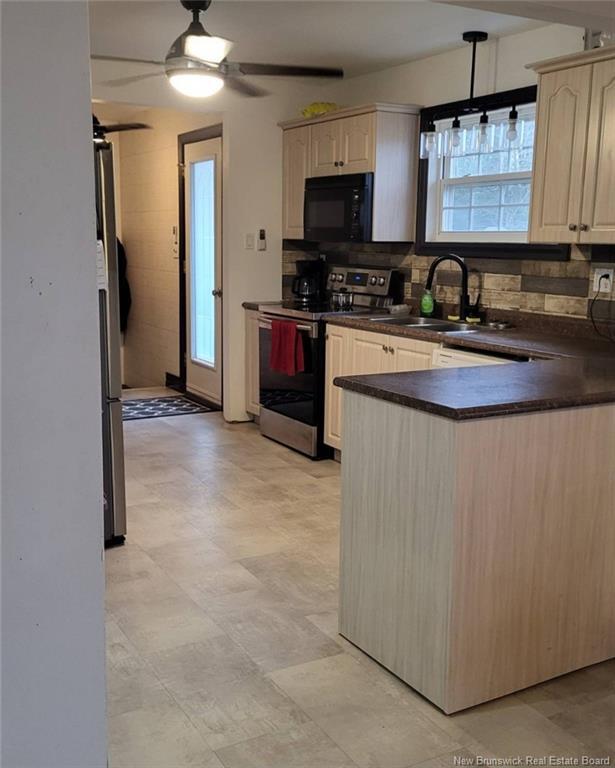 









345


EEL RIVER RD

,
Baie-Sainte-Anne,




NB
E9A 1N8

