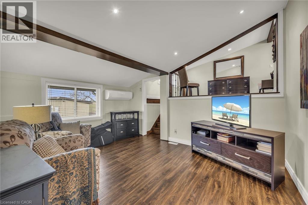 












817 LAKESHORE Road

,
Selkirk,




Ontario
N0A1P0

