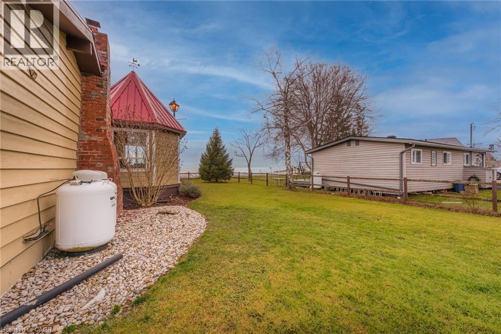 












817 LAKESHORE Road

,
Selkirk,




Ontario
N0A1P0

