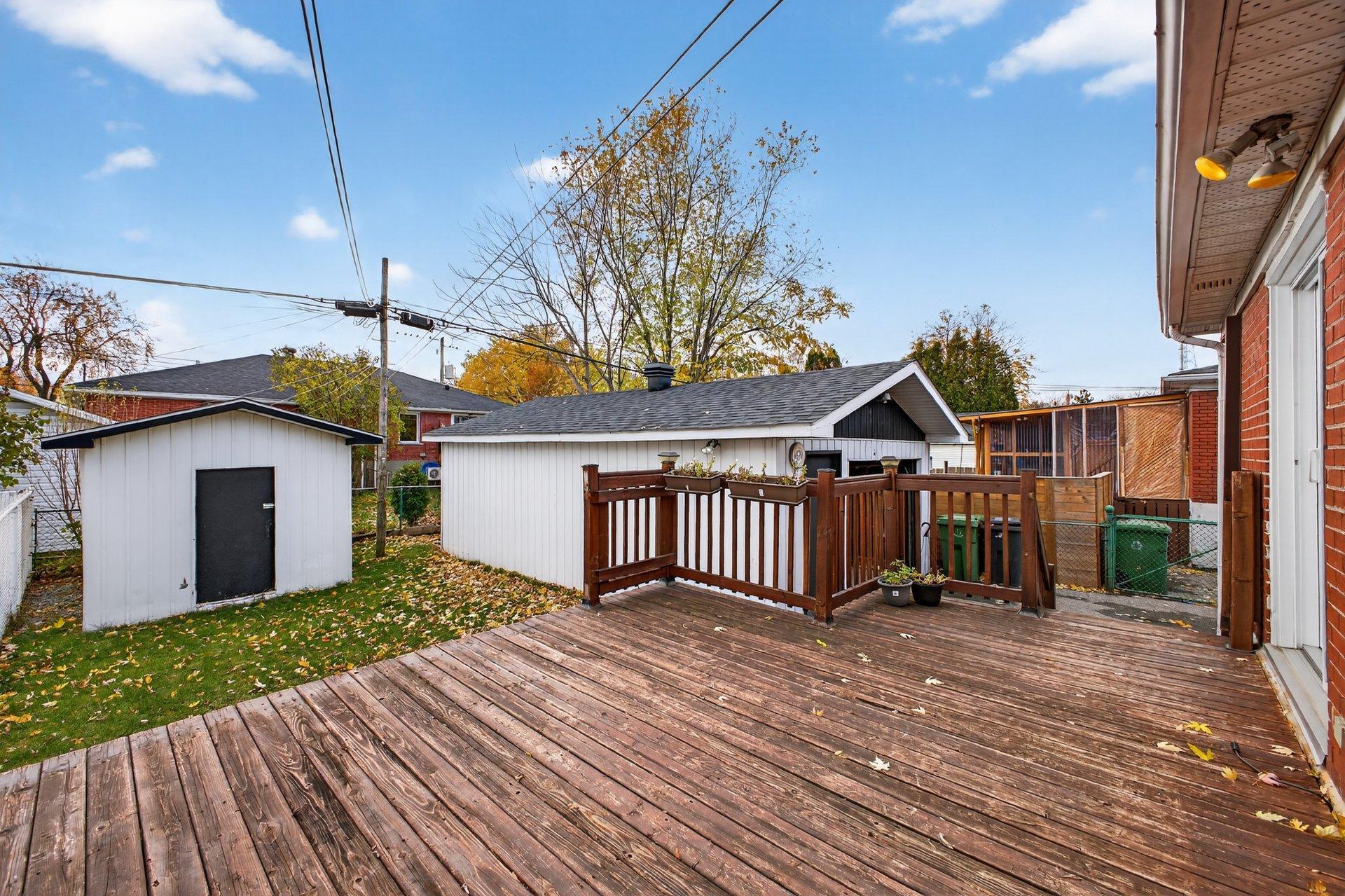 









1856


8e Avenue

,
Montréal (Rivière-des-Prairies/Pointe-aux-Trembles),




QC
H1B4H6

