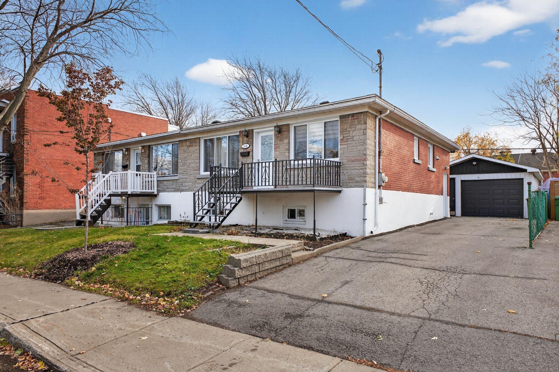 









1856


8e Avenue

,
Montréal (Rivière-des-Prairies/Pointe-aux-Trembles),




QC
H1B4H6

