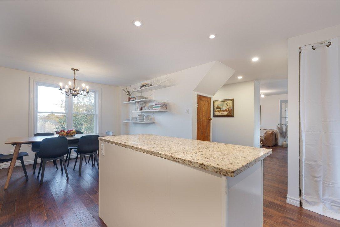 









421


Rue Lakeview

,
Hudson,




QC
J0P1H0

