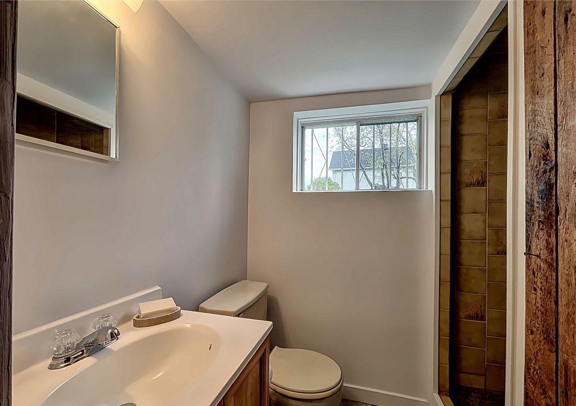 









2047


Rue de Coblence

,
Laval (Vimont),




QC
H7M3W7

