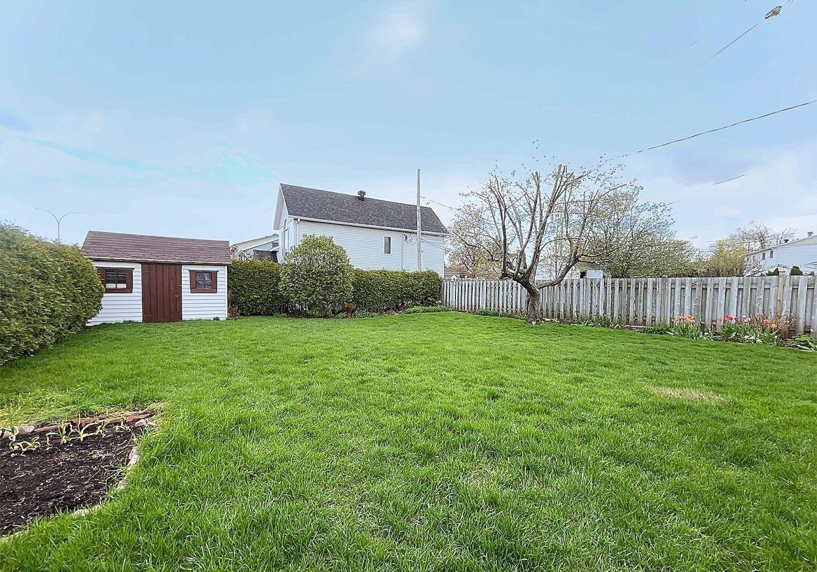 









2047


Rue de Coblence

,
Laval (Vimont),




QC
H7M3W7

