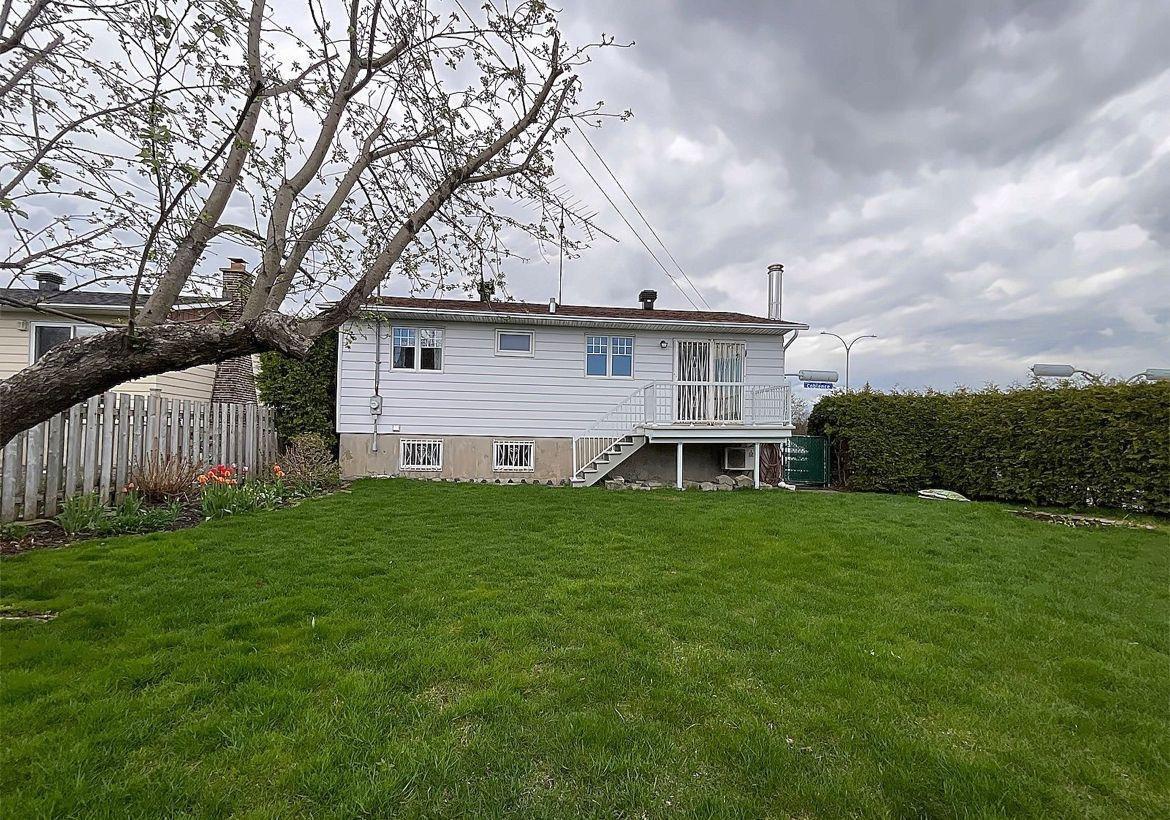 









2047


Rue de Coblence

,
Laval (Vimont),




QC
H7M3W7

