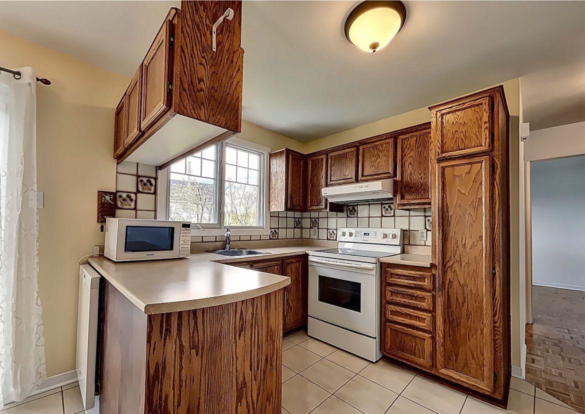 









2047


Rue de Coblence

,
Laval (Vimont),




QC
H7M3W7

