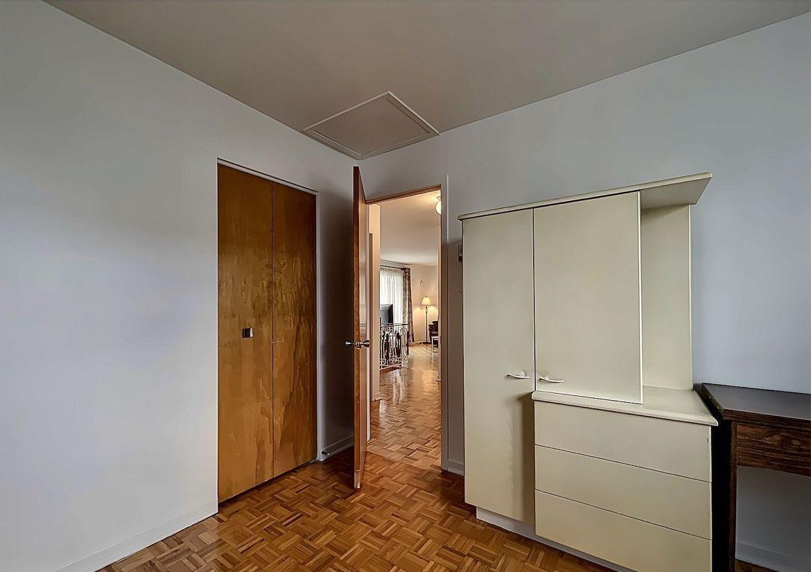 









2047


Rue de Coblence

,
Laval (Vimont),




QC
H7M3W7

