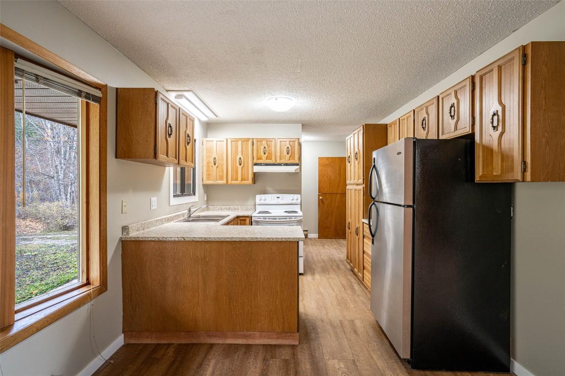 









4358


Chamberlain

Road,
Spallumcheen,




BC
V4Y 0M1

