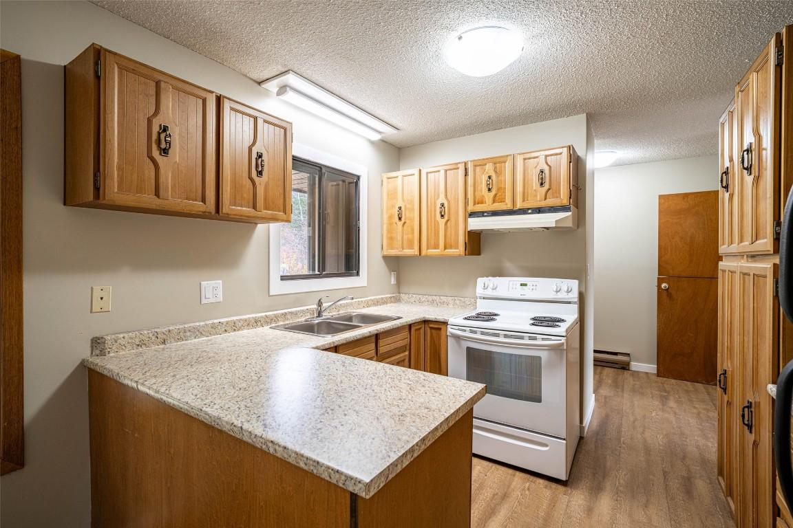 









4358


Chamberlain

Road,
Spallumcheen,




BC
V4Y 0M1

