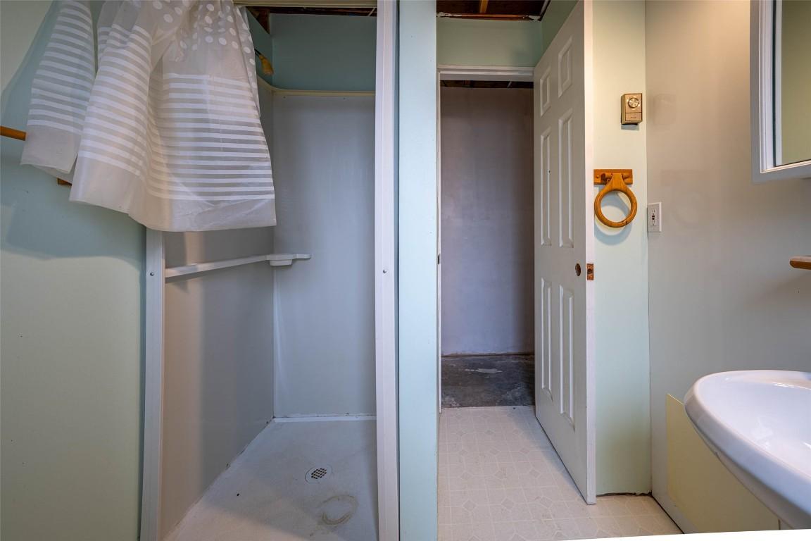 









4358


Chamberlain

Road,
Spallumcheen,




BC
V4Y 0M1

