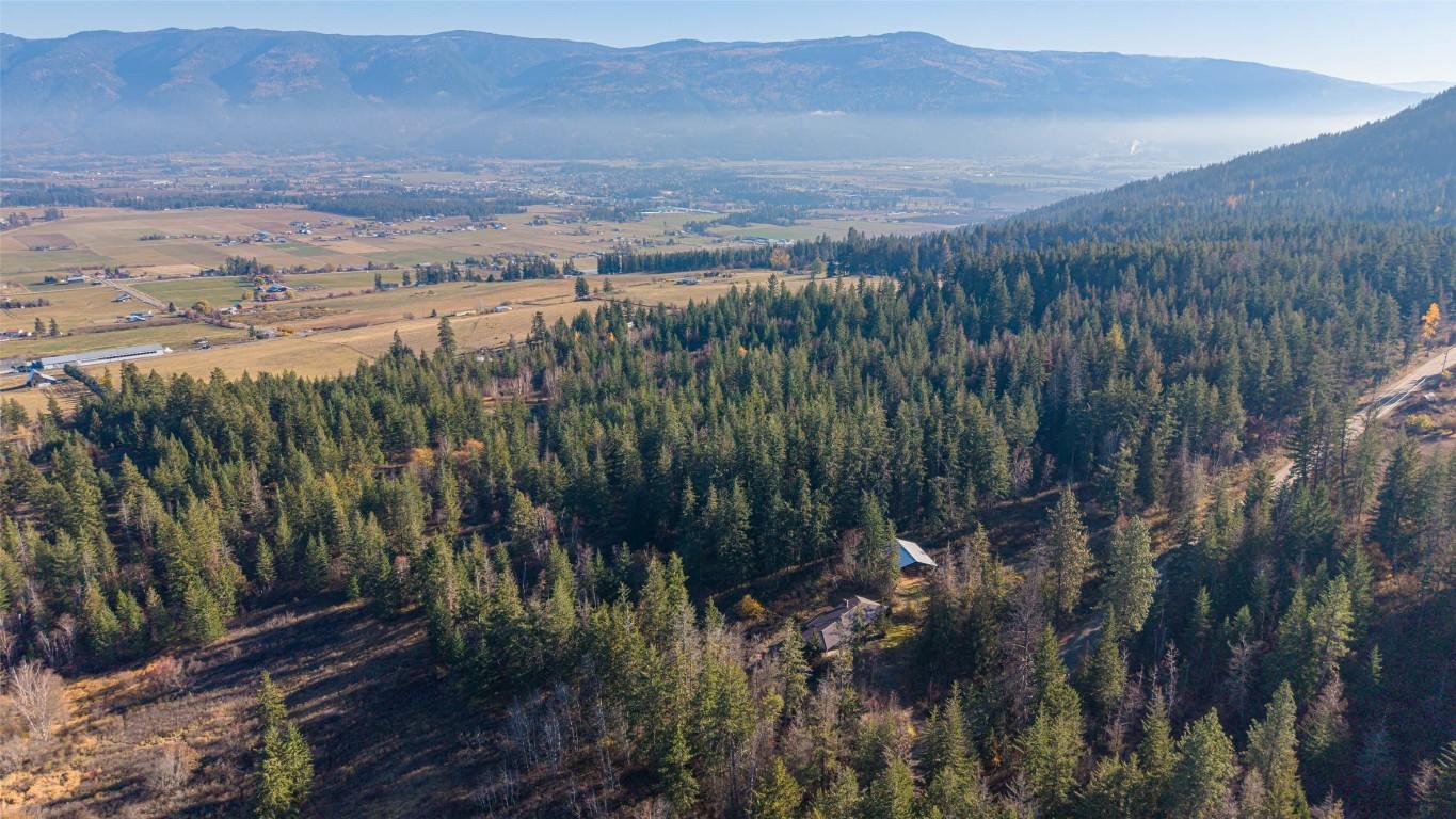 









4358


Chamberlain

Road,
Spallumcheen,




BC
V4Y 0M1

