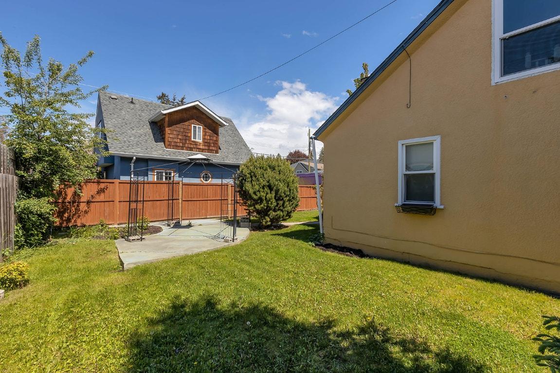 









550


Patterson

Avenue,
Kelowna,




BC
V1Y 5C6

