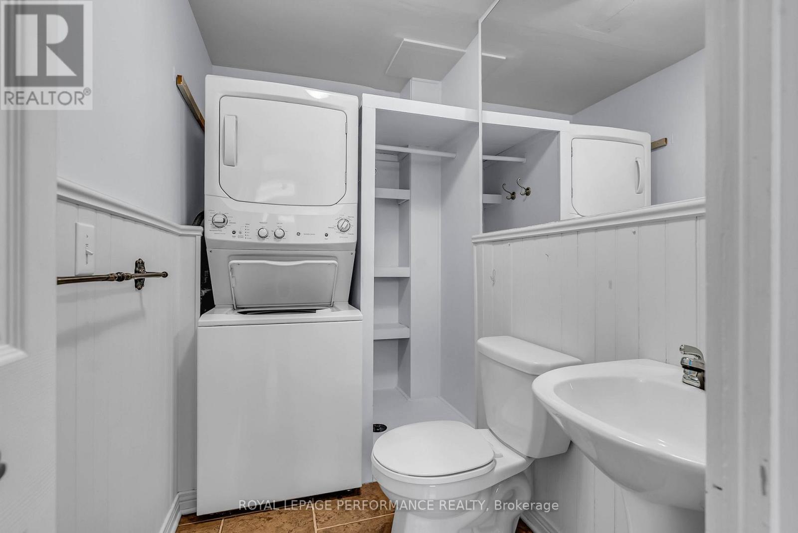 












115 FIFTH STREET E

,
Cornwall,




Ontario
K6H2L6

