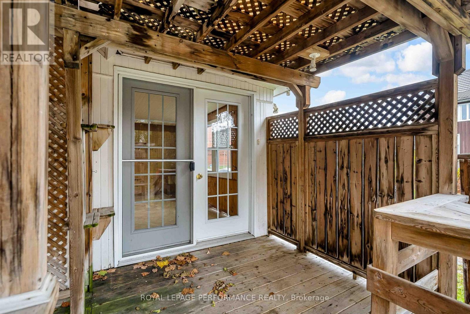 












115 FIFTH STREET E

,
Cornwall,




Ontario
K6H2L6

