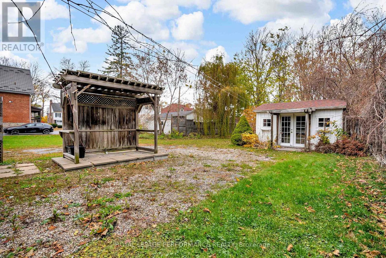 












115 FIFTH STREET E

,
Cornwall,




Ontario
K6H2L6

