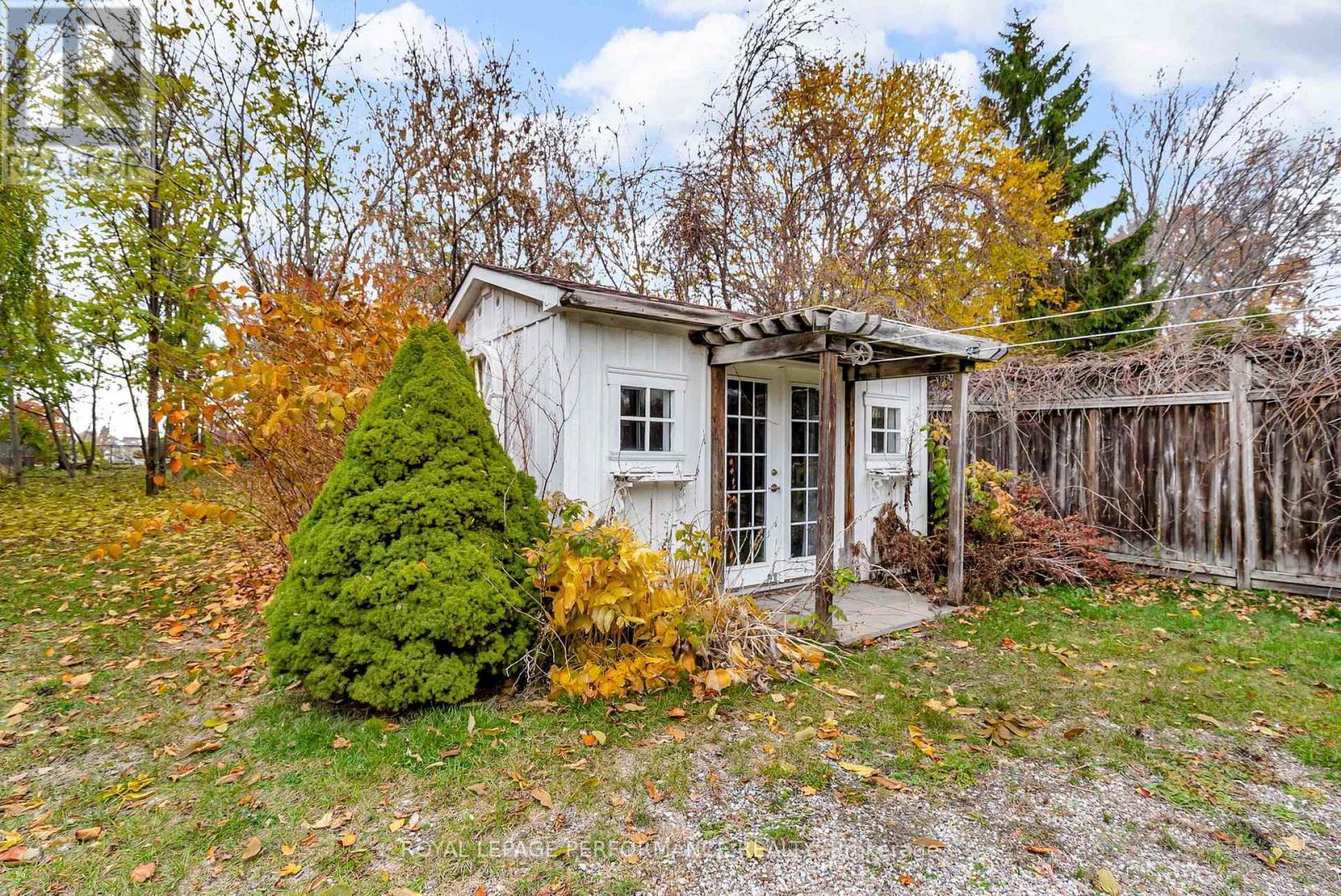 












115 FIFTH STREET E

,
Cornwall,




Ontario
K6H2L6

