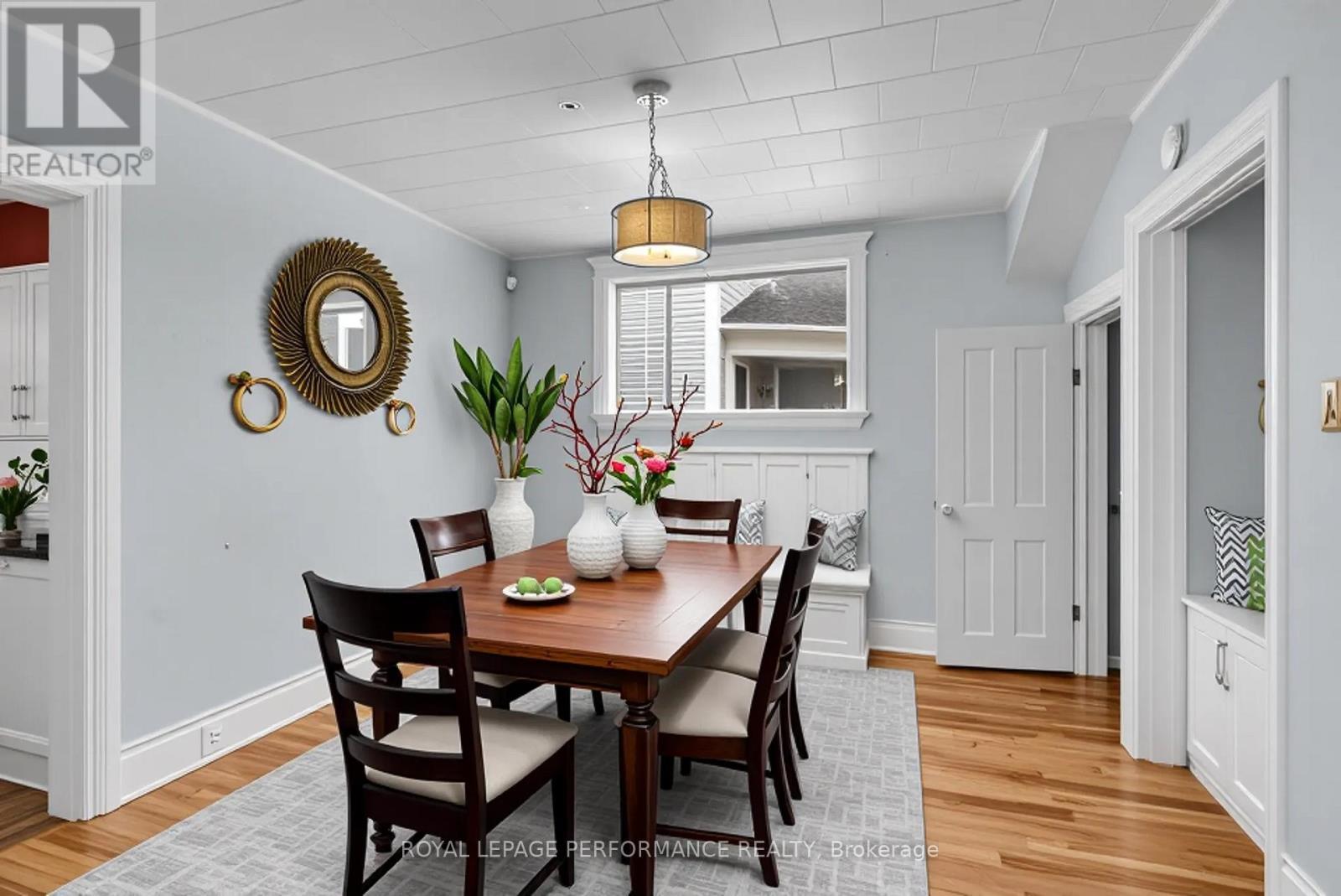 












115 FIFTH STREET E

,
Cornwall,




Ontario
K6H2L6

