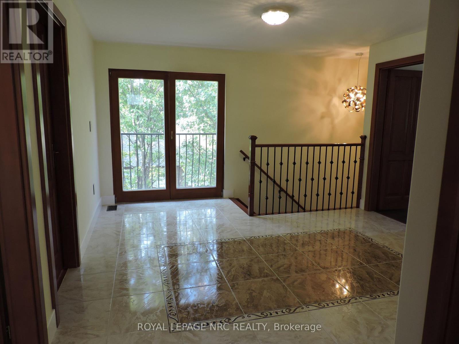 












340 OXFORD AVENUE

,
Fort Erie (Crystal Beach),




Ontario
L0S1B0

