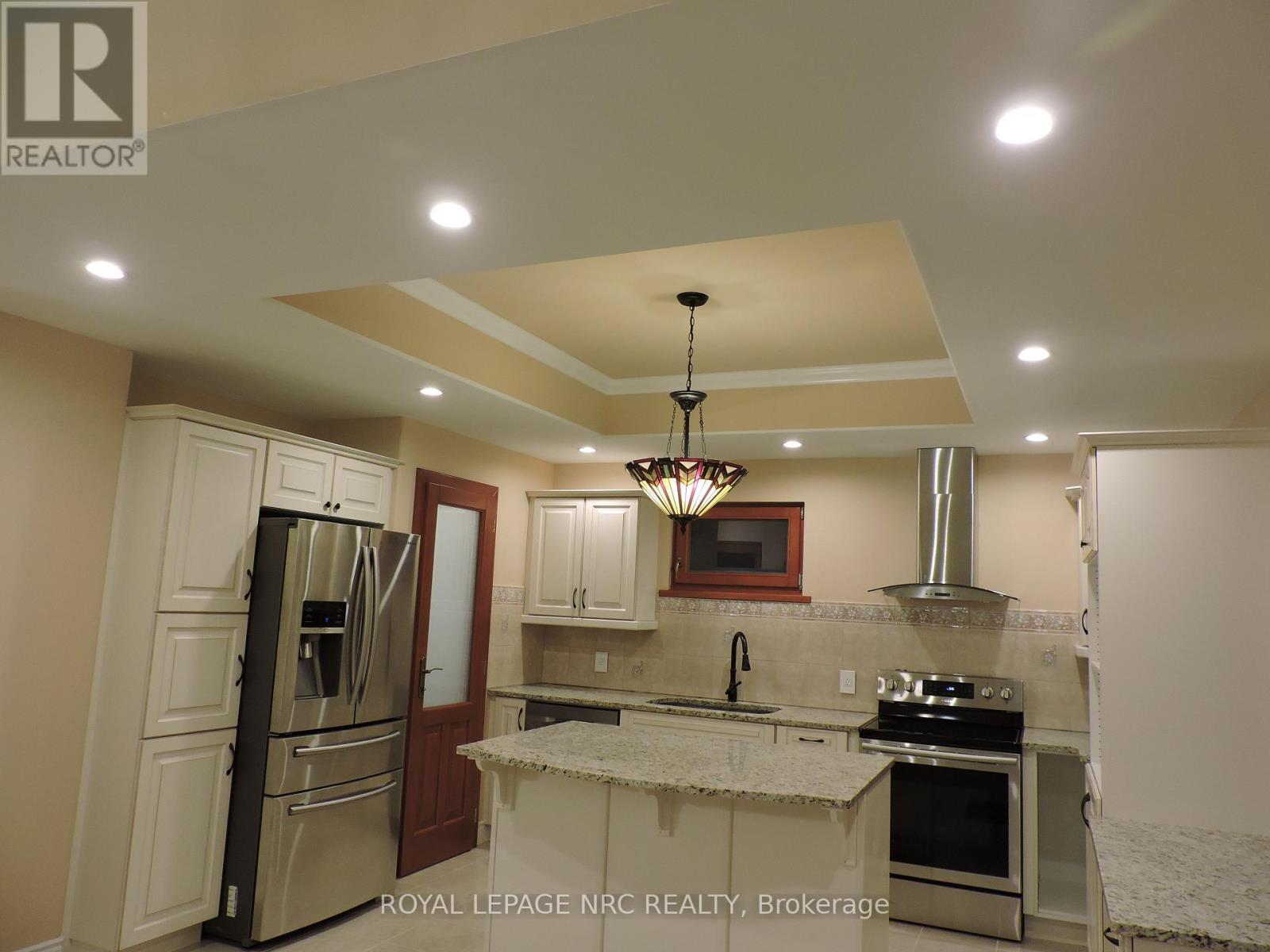 












340 OXFORD AVENUE

,
Fort Erie (Crystal Beach),




Ontario
L0S1B0

