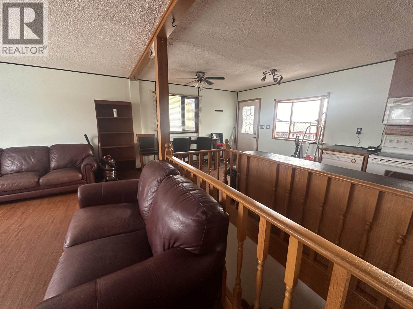 












5204 TAMARACK CRESCENT

,
Fort Nelson,




British Columbia
V0C1R0


