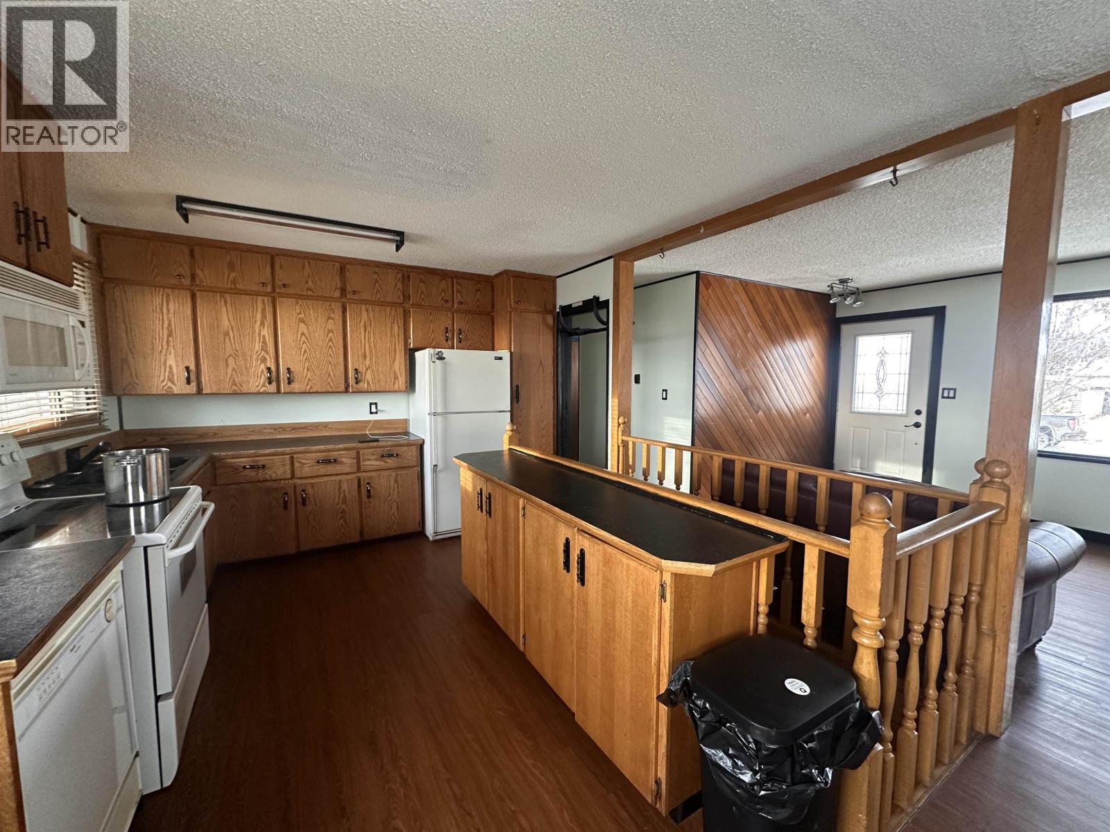 












5204 TAMARACK CRESCENT

,
Fort Nelson,




British Columbia
V0C1R0

