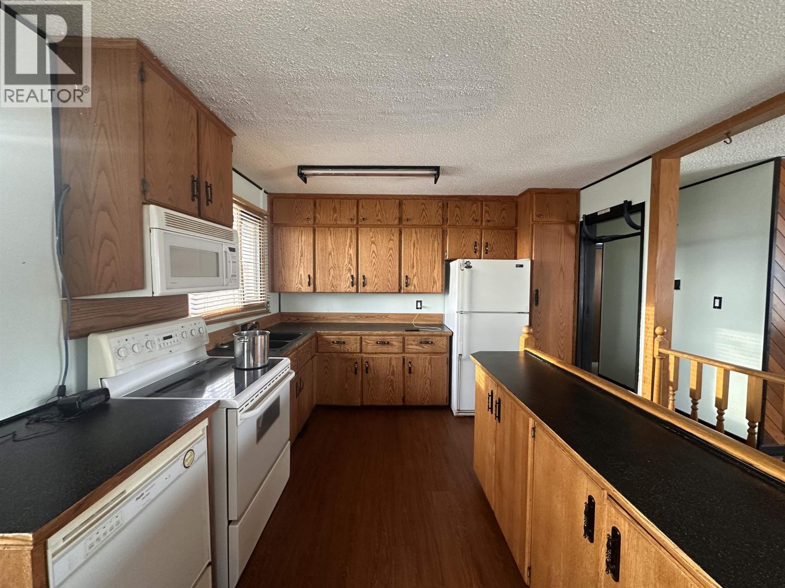 












5204 TAMARACK CRESCENT

,
Fort Nelson,




British Columbia
V0C1R0

