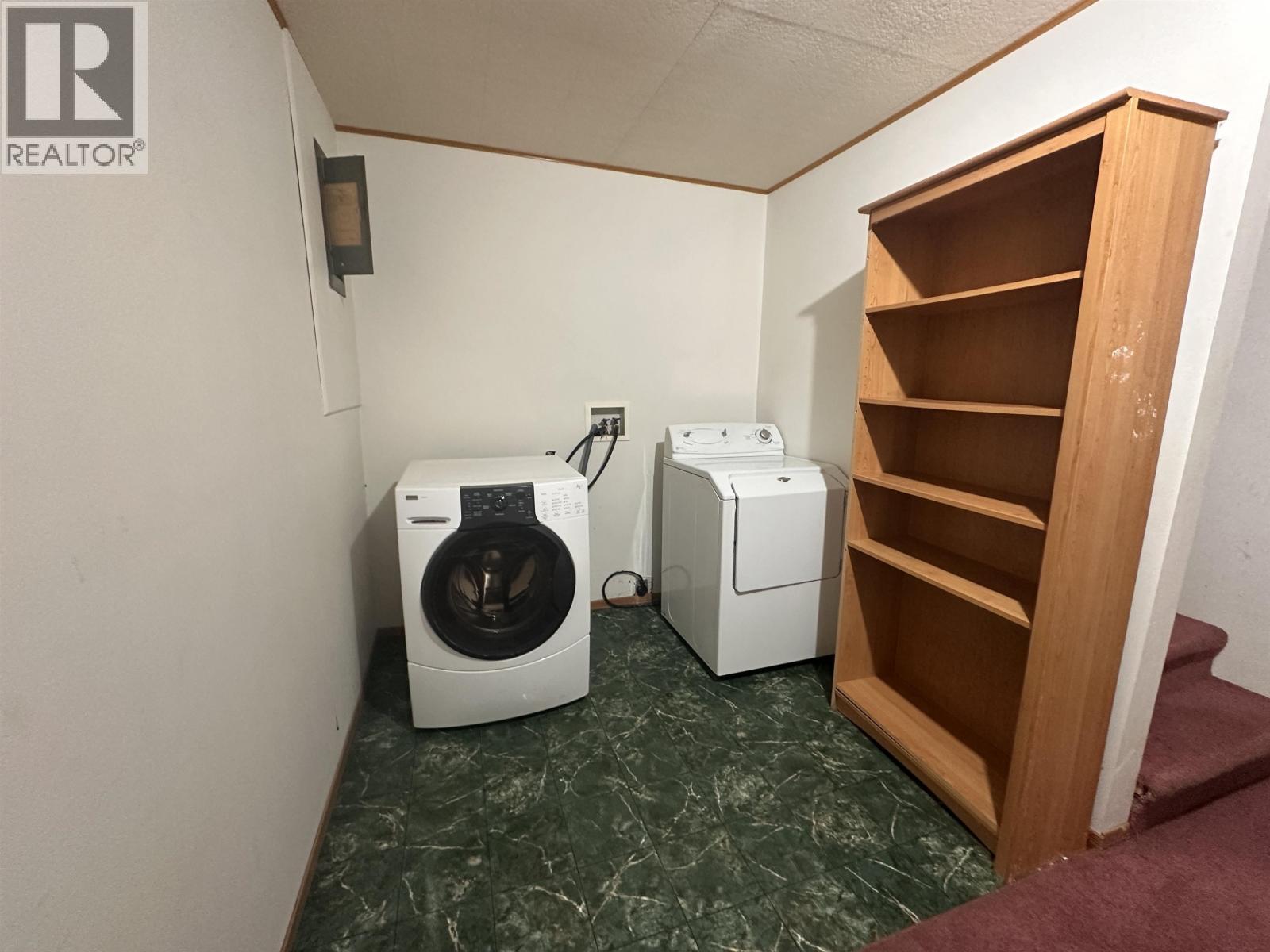 












5204 TAMARACK CRESCENT

,
Fort Nelson,




British Columbia
V0C1R0

