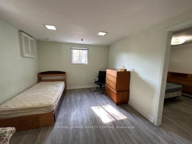 









2674


Lundene

Road, LOWER,
Mississauga,




ON
L5J 3Z1

