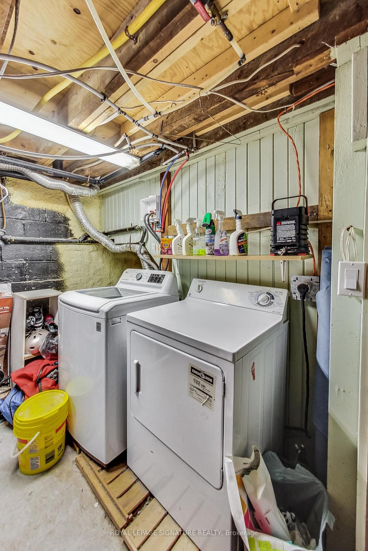 









1


Milne

Avenue,
Toronto,




ON
M1L 1J7

