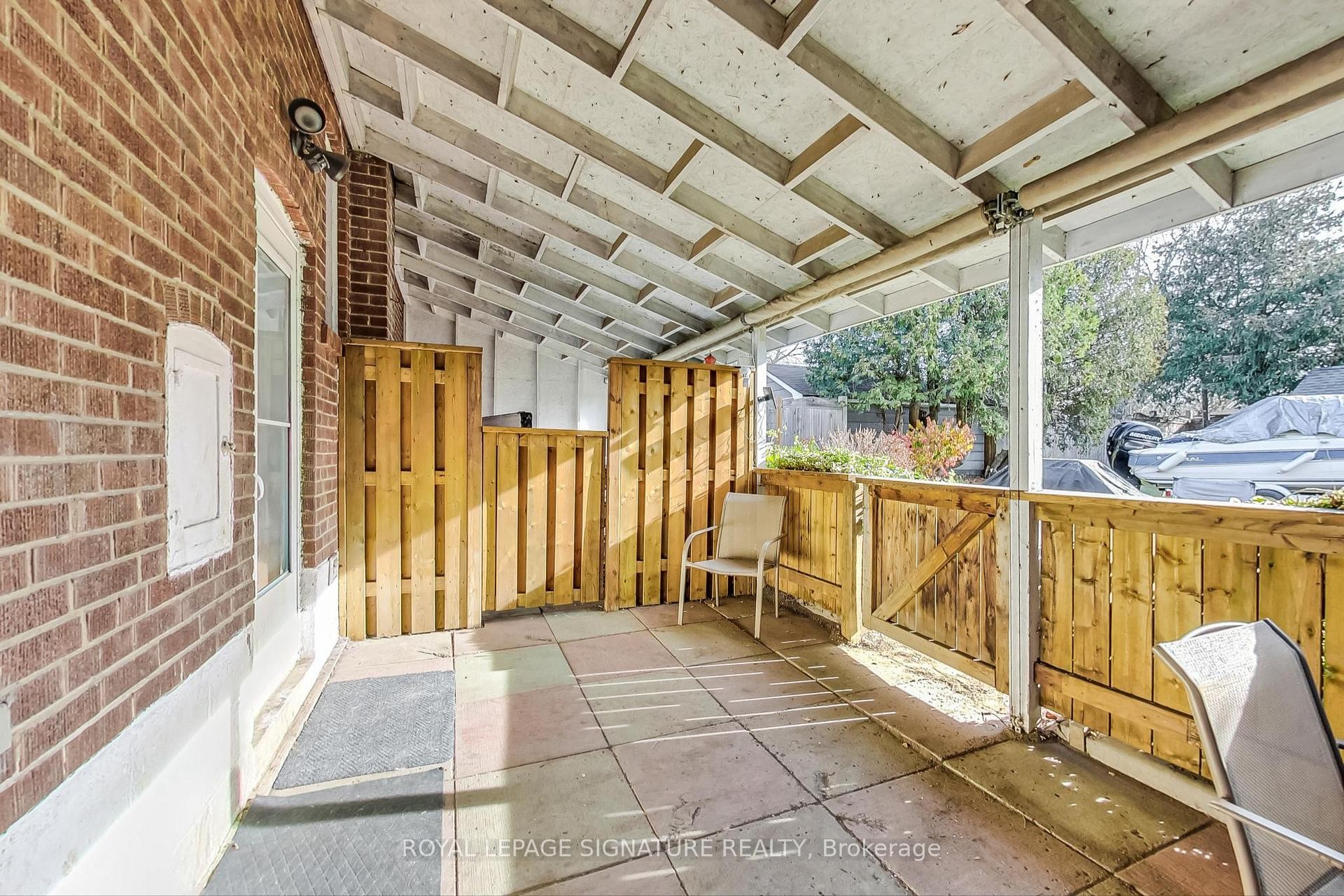 









1


Milne

Avenue,
Toronto,




ON
M1L 1J7

