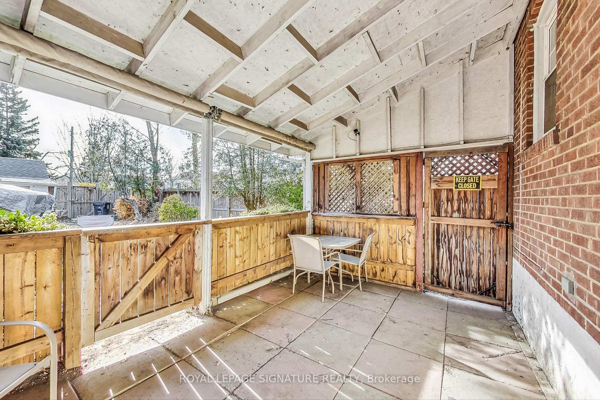 









1


Milne

Avenue,
Toronto,




ON
M1L 1J7

