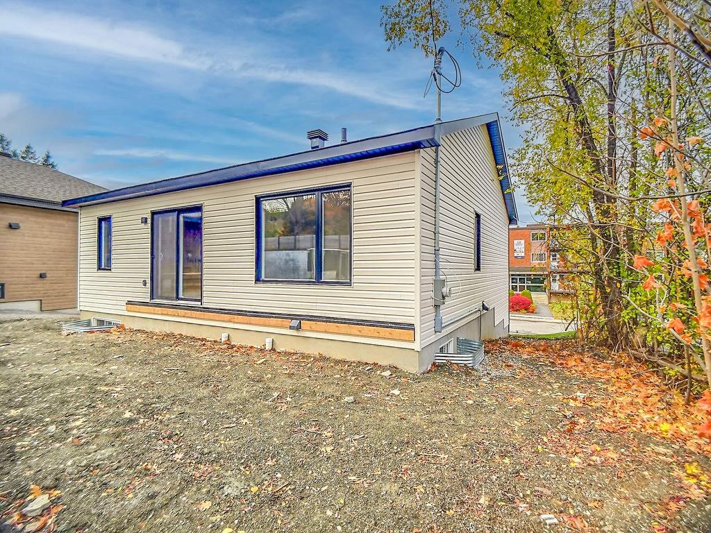 









77


Rue Jolicoeur

,
Hull (Gatineau),




QC
J8Y1A8

