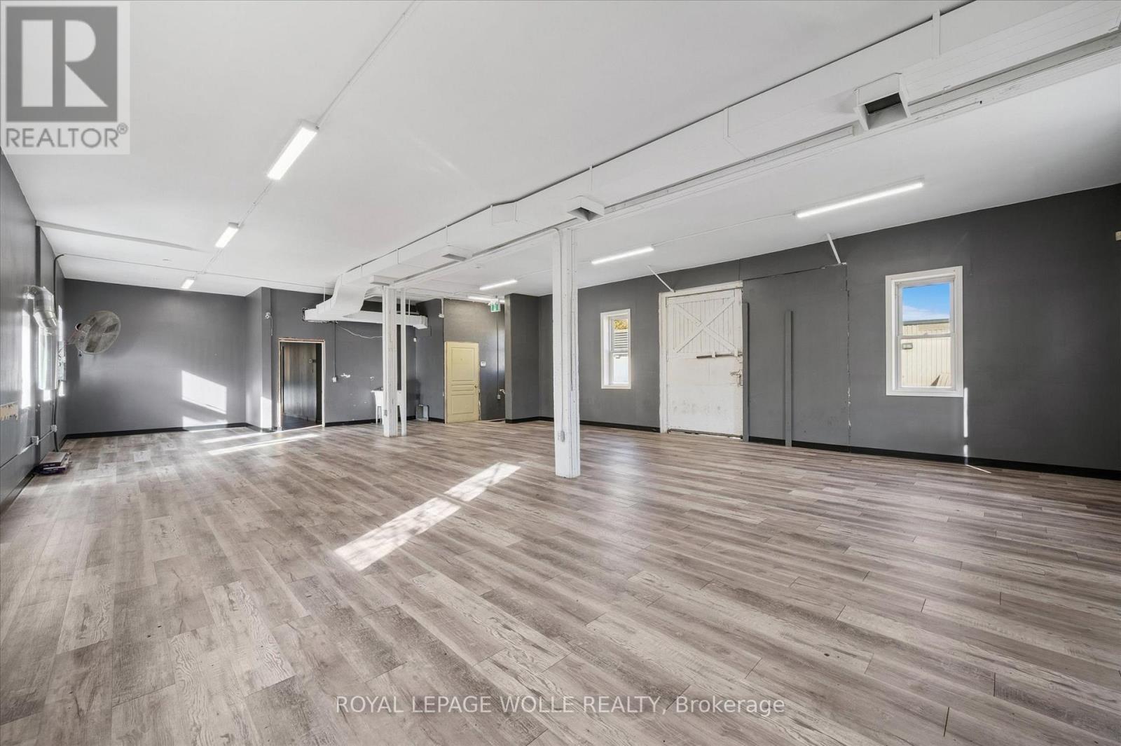 












325 BREITHAUPT STREET

,
Waterloo,




Ontario
N2H5H6

