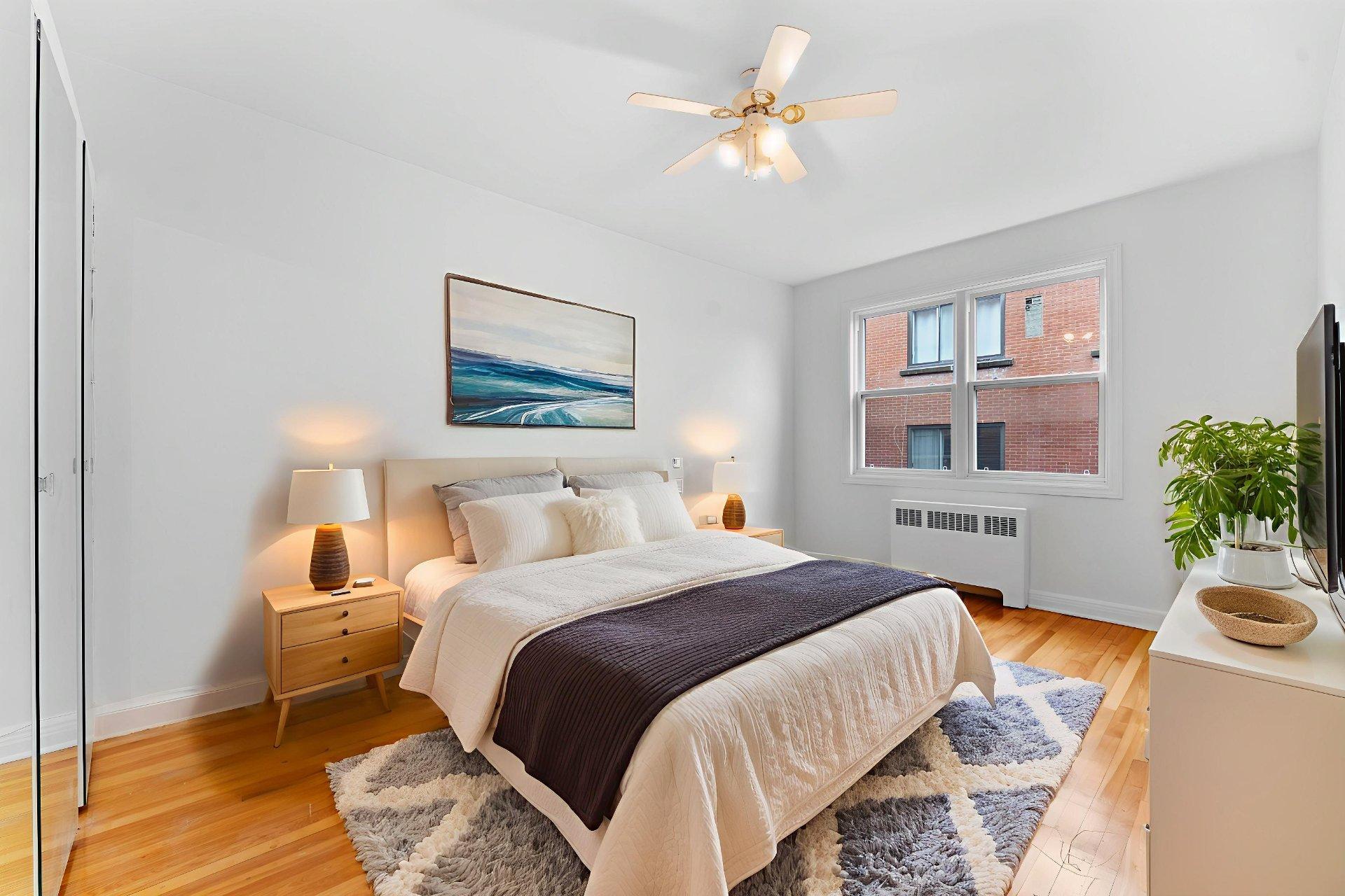 









3145


Av. Linton

, 6,
Montréal (Côte-des-Neiges/Notre-Dame-de-Grâce),




QC
H3S1S5

