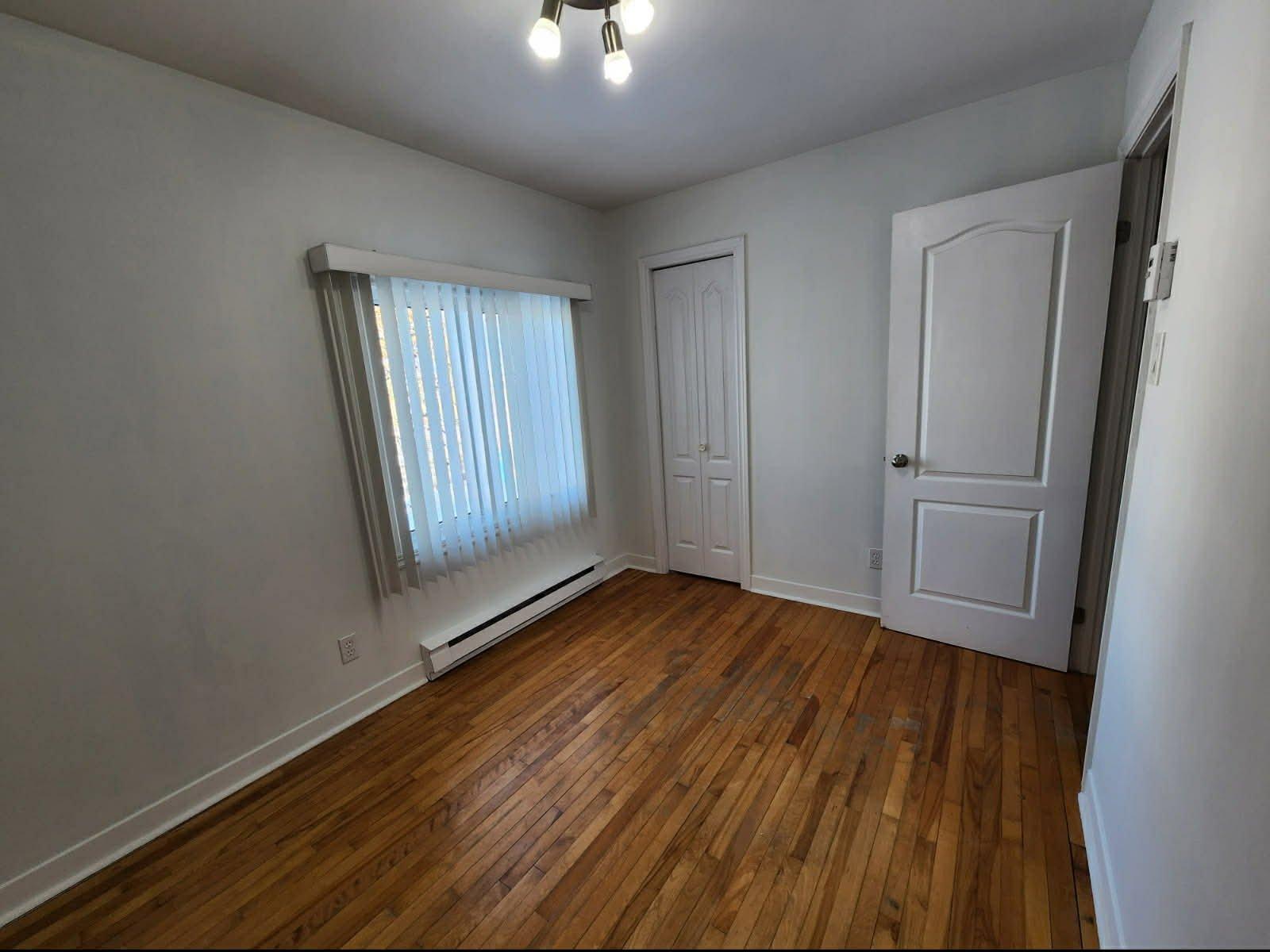 









2125


Rue St-Denis

,
Drummondville,




QC
J2B7M7

