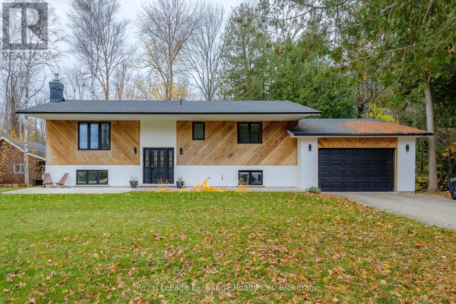 












27 DAWSON DRIVE

,
Kincardine,




Ontario
N2Z2X6

