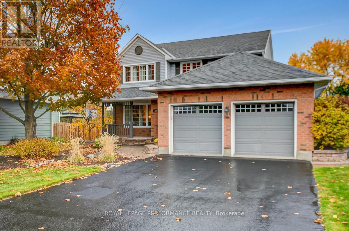 












32 PARKLANDS AVENUE

,
Russell,




Ontario
K4R1A2

