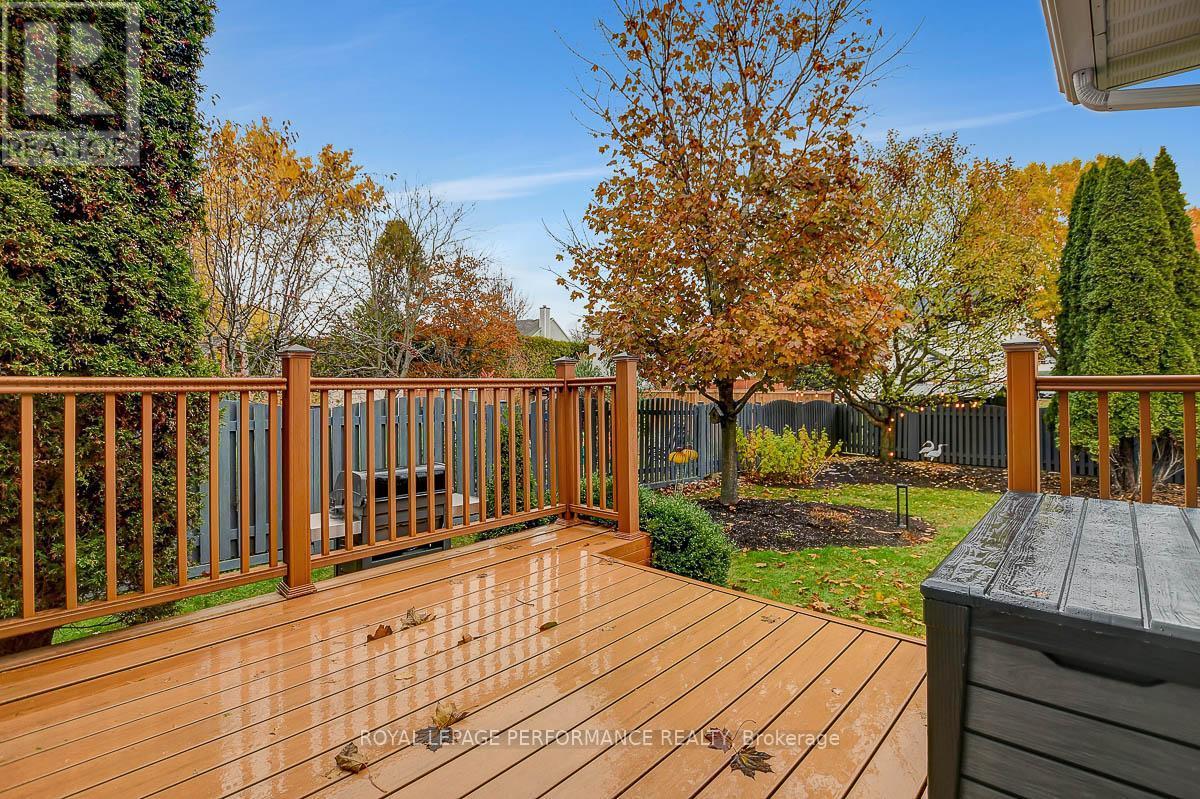 












32 PARKLANDS AVENUE

,
Russell,




Ontario
K4R1A2

