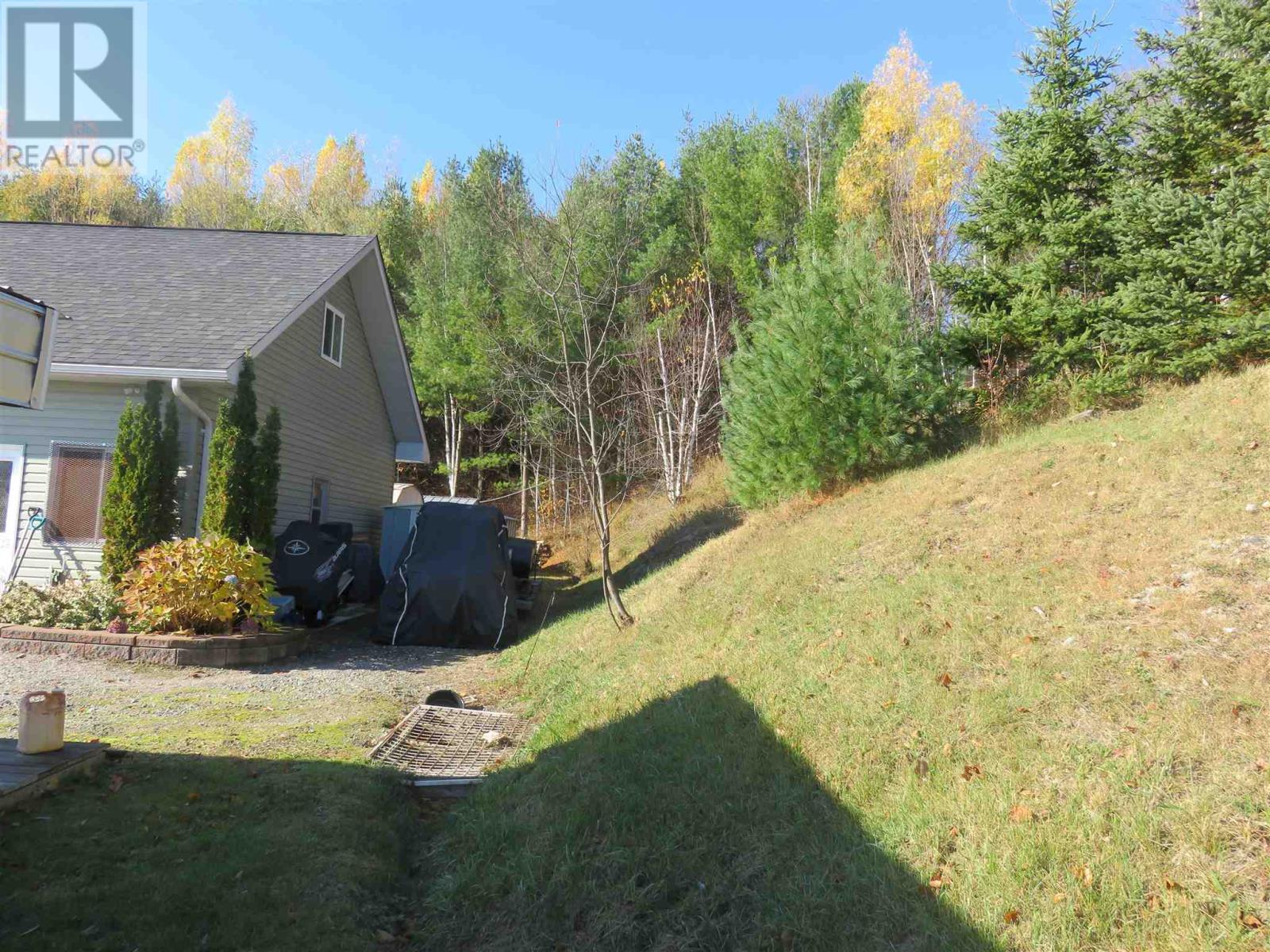 












60 Hergott AVE

,
Elliot Lake,




Ontario
P5A3A8

