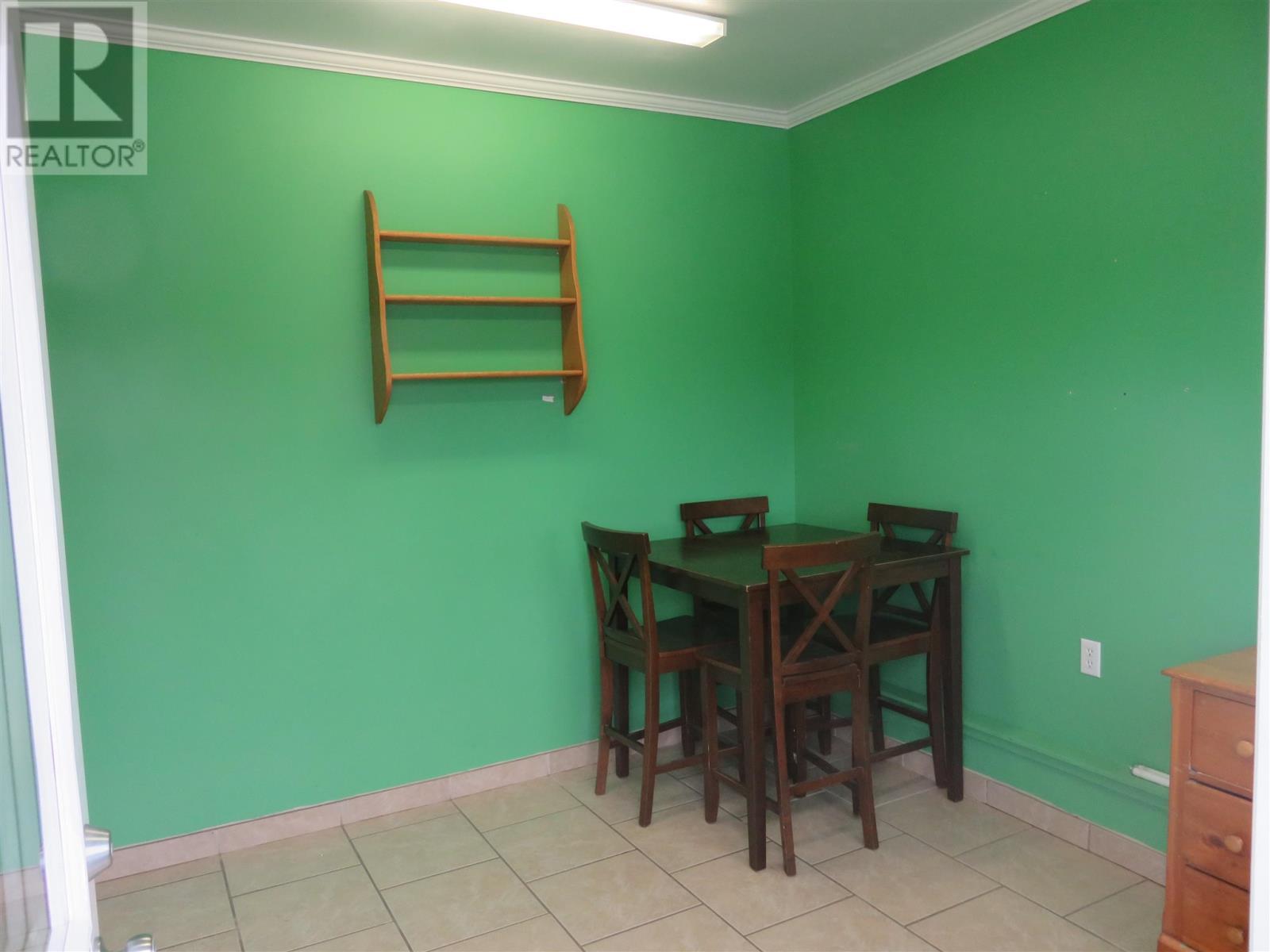 












60 Hergott AVE

,
Elliot Lake,




Ontario
P5A3A8

