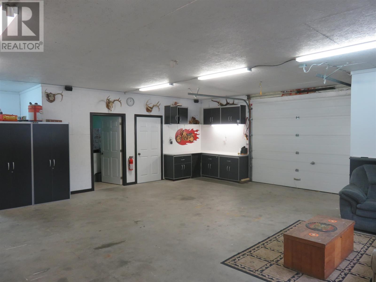 












60 Hergott AVE

,
Elliot Lake,




Ontario
P5A3A8

