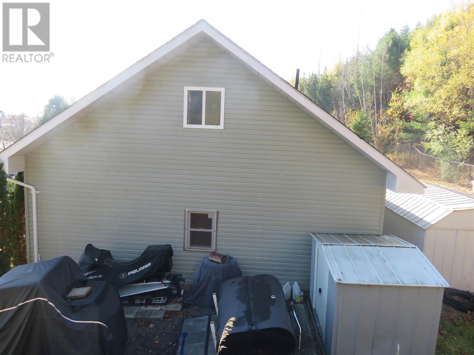 












60 Hergott AVE

,
Elliot Lake,




Ontario
P5A3A8

