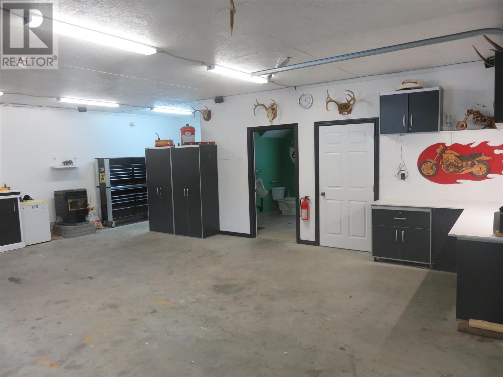 












60 Hergott AVE

,
Elliot Lake,




Ontario
P5A3A8

