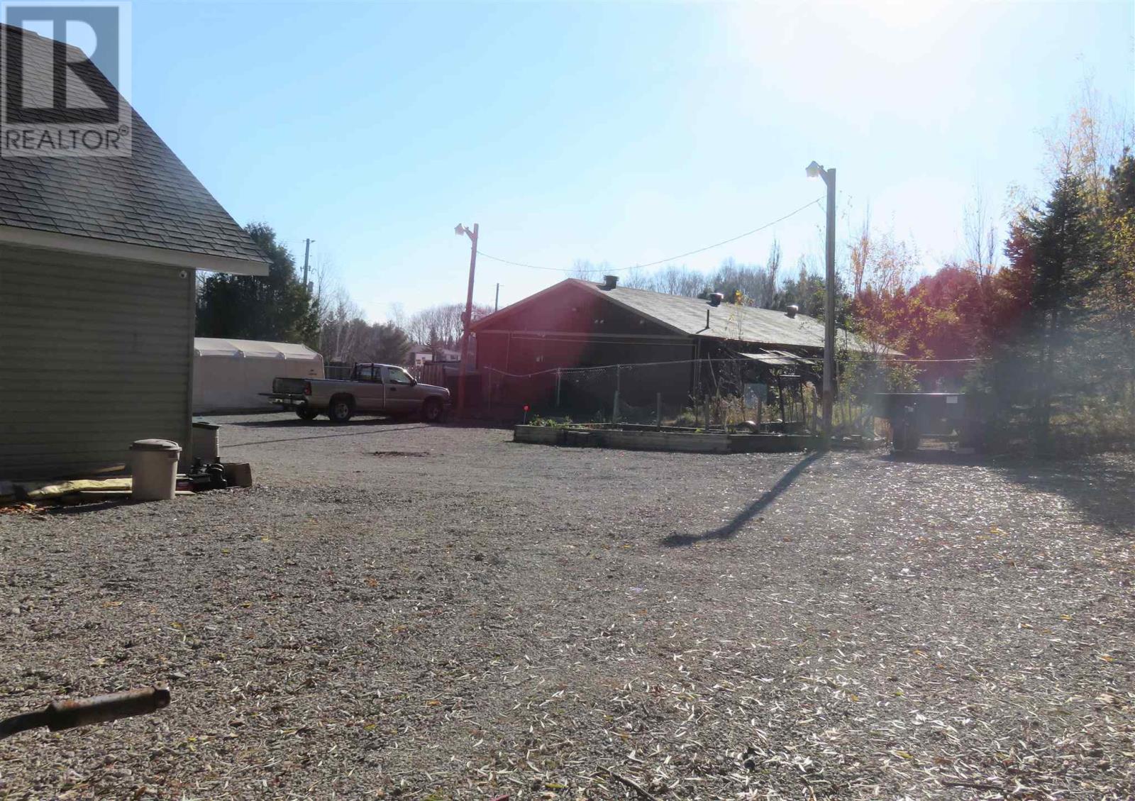 












60 Hergott AVE

,
Elliot Lake,




Ontario
P5A3A8

