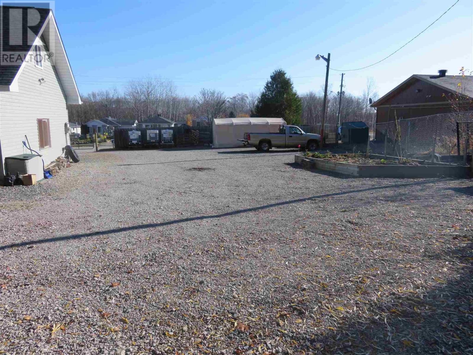 












60 Hergott AVE

,
Elliot Lake,




Ontario
P5A3A8

