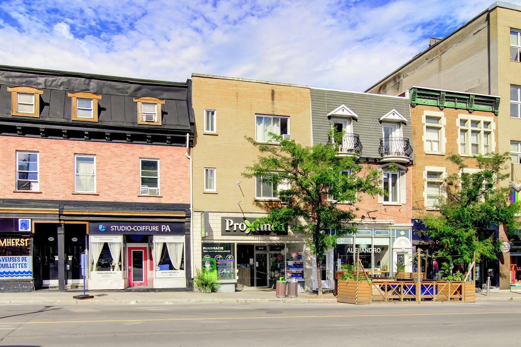 









1485Z

 - 1487Z


Rue Atateken

,
Montréal (Ville-Marie),




QC
H2L3L2

