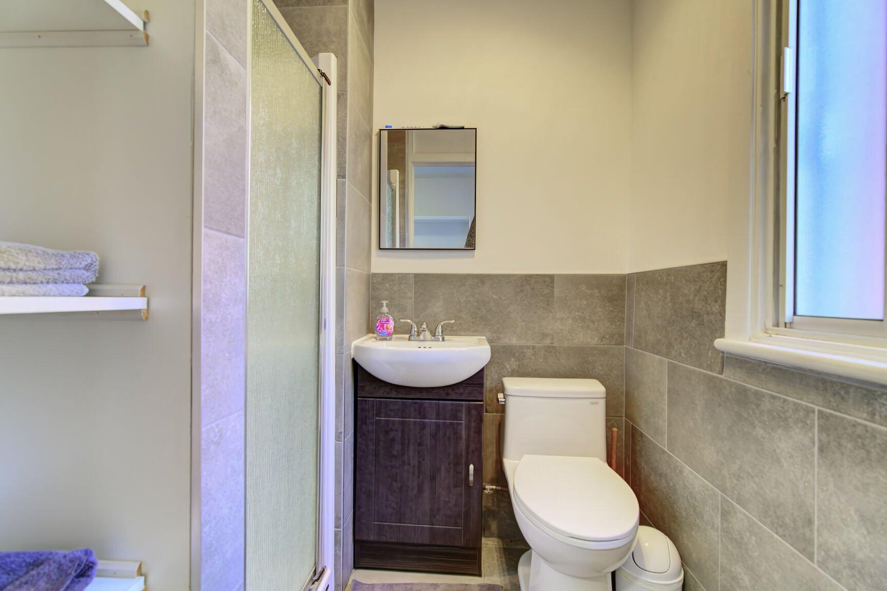 









1485Z

 - 1487Z


Rue Atateken

,
Montréal (Ville-Marie),




QC
H2L3L2

