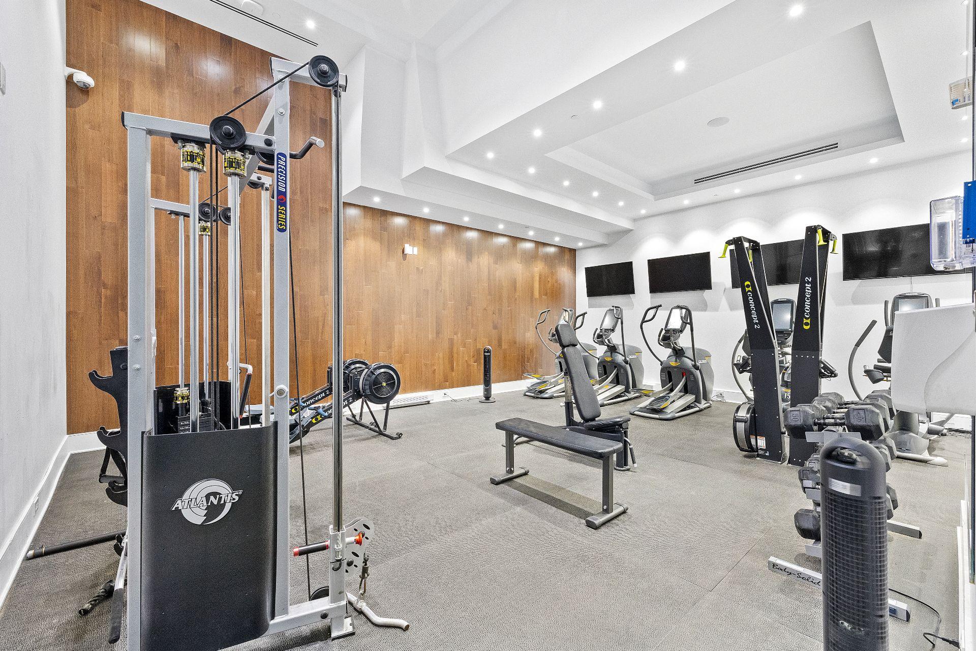 









1188


Av. Union

, 1117,
Montréal (Ville-Marie),




QC
H3B0E5

