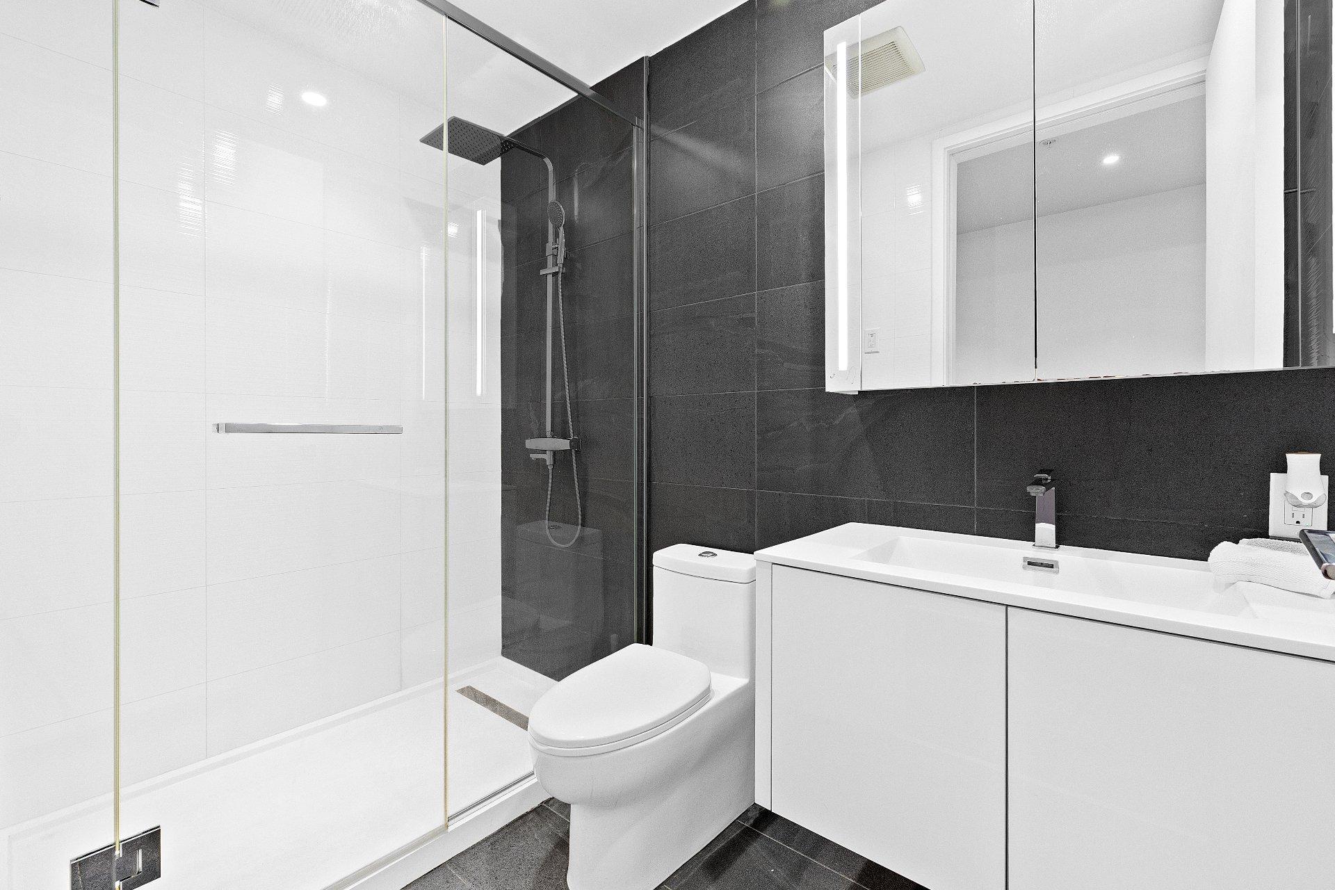 









1188


Av. Union

, 1117,
Montréal (Ville-Marie),




QC
H3B0E5

