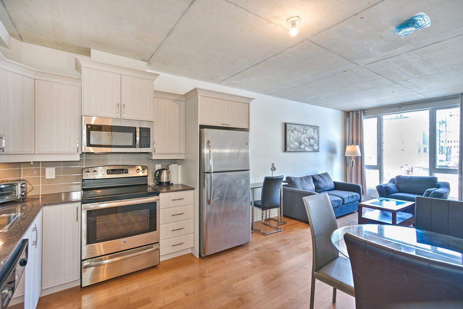 









1235


Rue Bishop

, 819,
Montréal (Ville-Marie),




QC
H3G0A6

